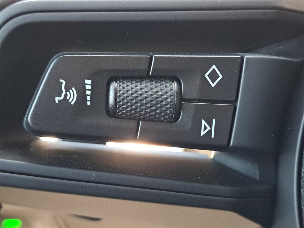 2025 Porsche Cayenne Base