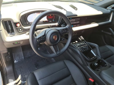 2025 Porsche Cayenne Base