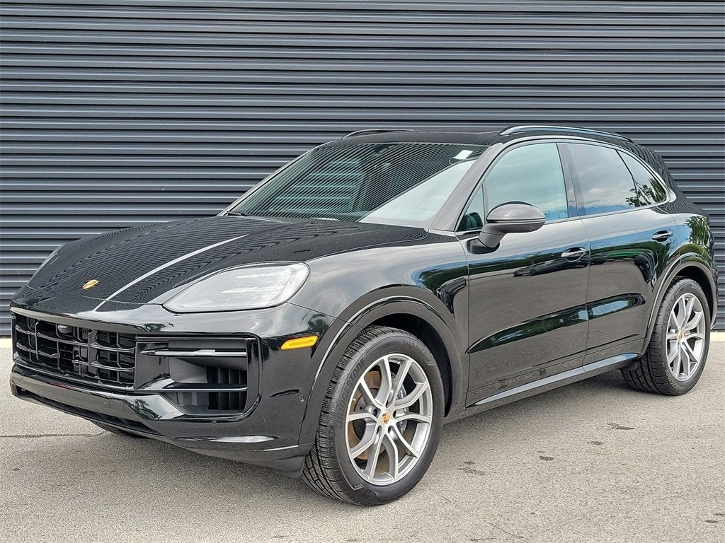 2025 Porsche Cayenne Base