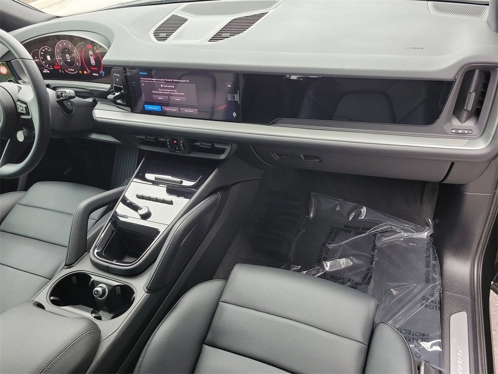 2025 Porsche Cayenne Base
