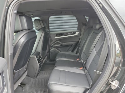 2025 Porsche Cayenne Base