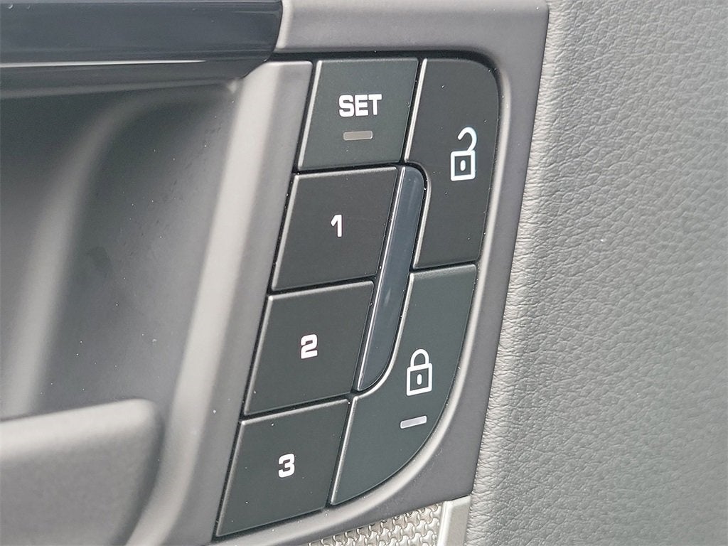 2025 Porsche Cayenne Base