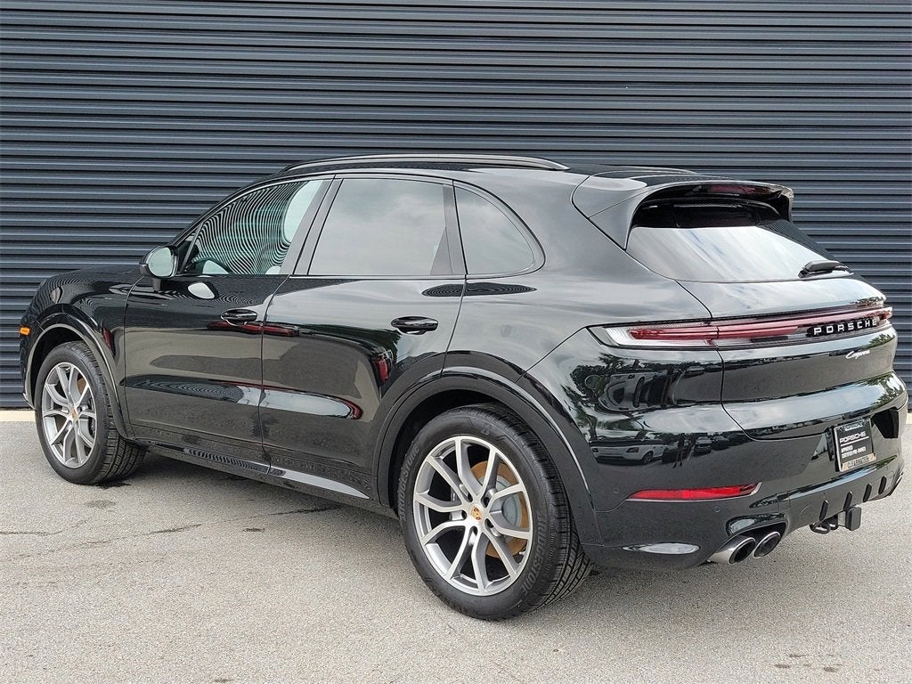 2025 Porsche Cayenne Base