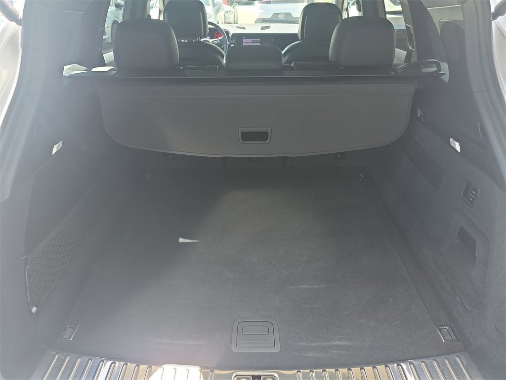 2025 Porsche Cayenne Base