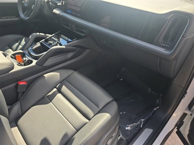 2025 Porsche Cayenne Base