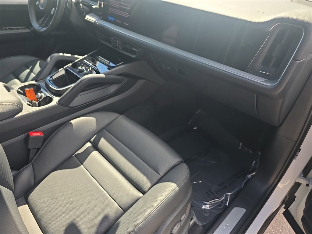 2025 Porsche Cayenne Base