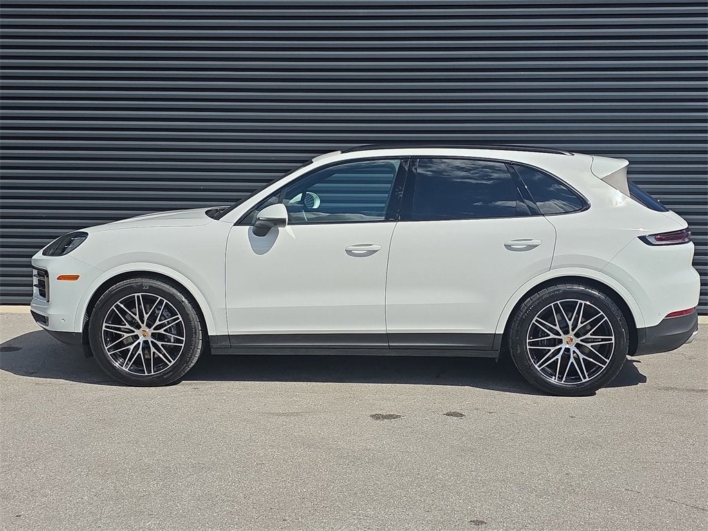 2025 Porsche Cayenne Base