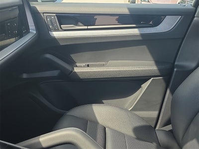 2025 Porsche Cayenne Base