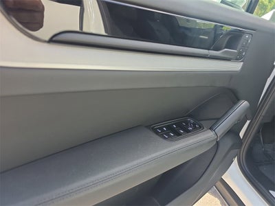 2025 Porsche Cayenne Base