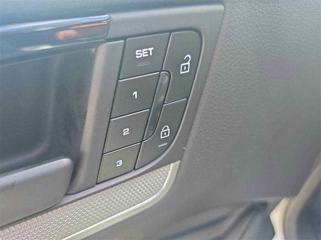 2025 Porsche Cayenne Base