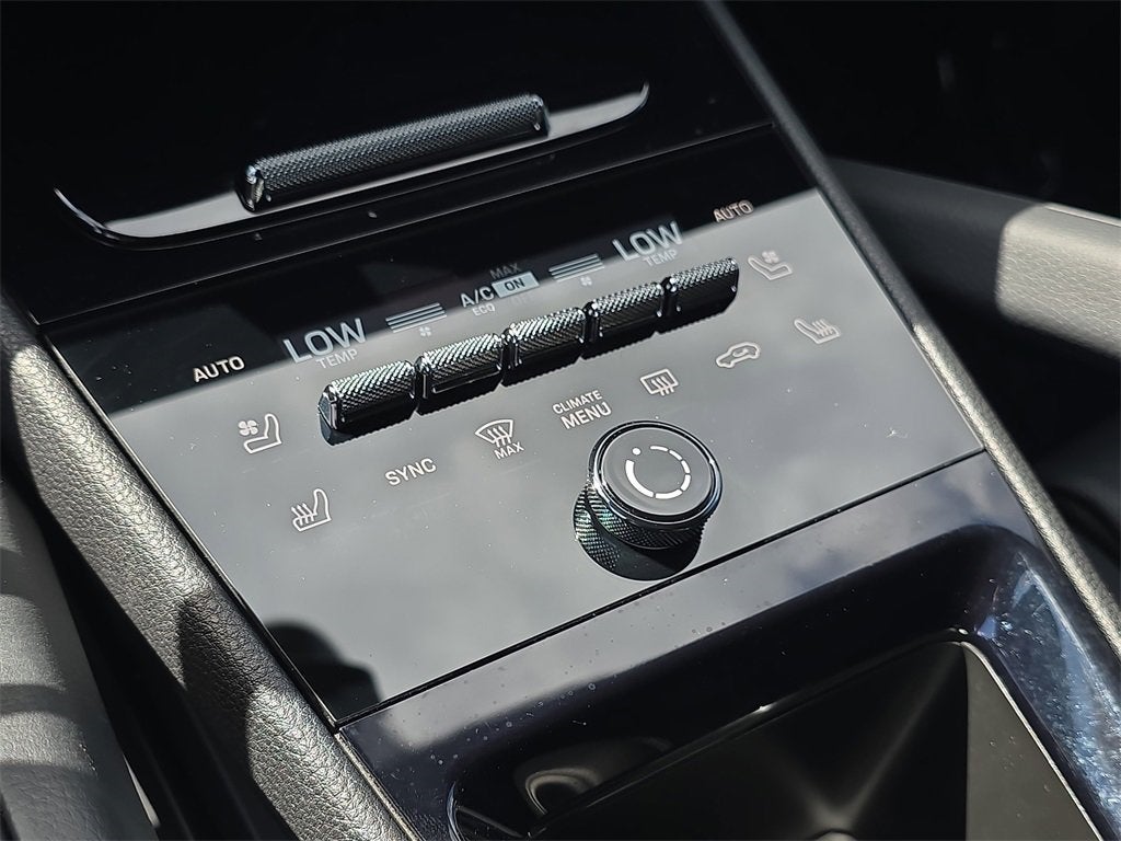 2025 Porsche Cayenne Base