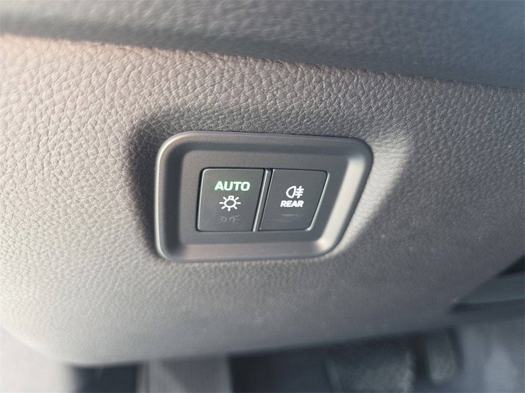 2025 Porsche Cayenne Base