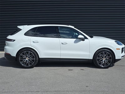 2025 Porsche Cayenne Base