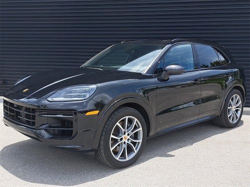 2025 Porsche Cayenne Base