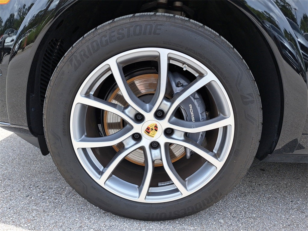 2025 Porsche Cayenne Base