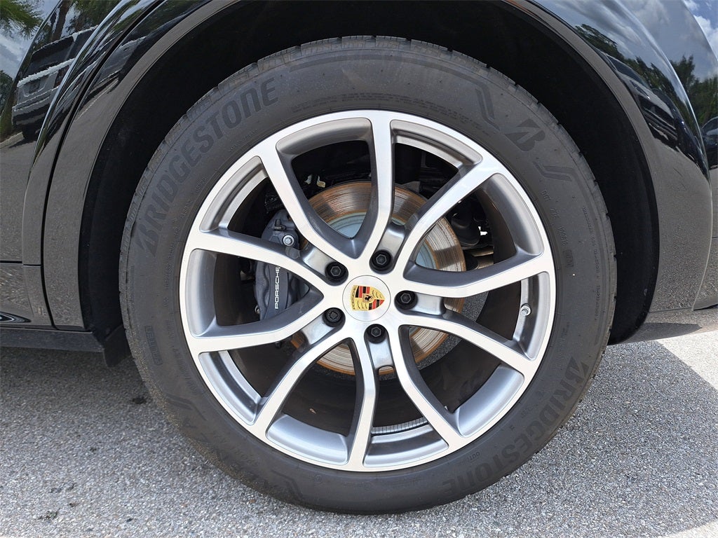 2025 Porsche Cayenne Base