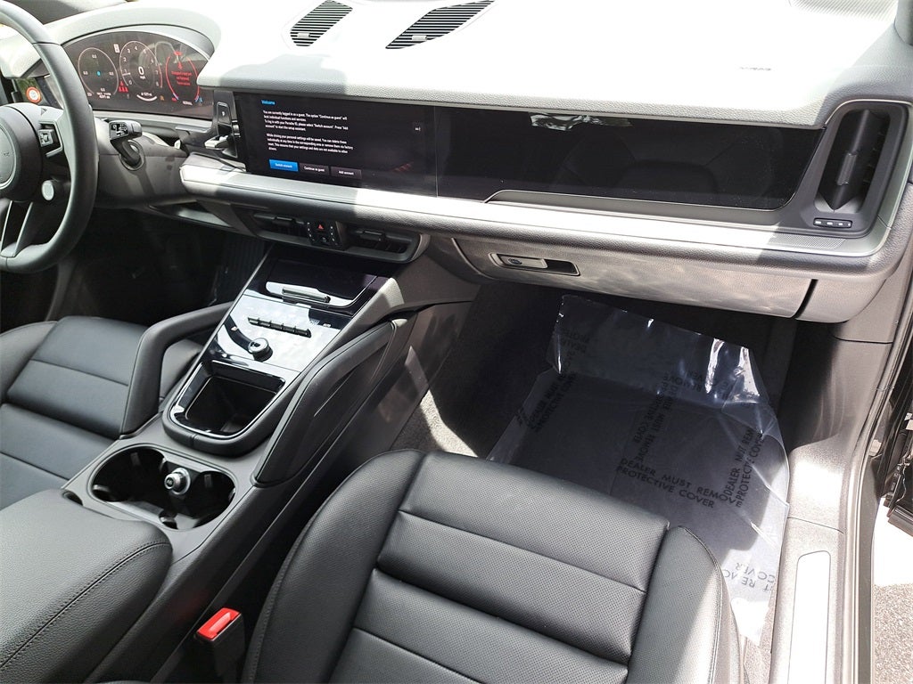 2025 Porsche Cayenne Base