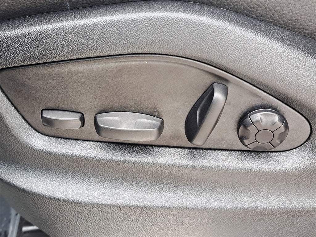 2025 Porsche Cayenne Base