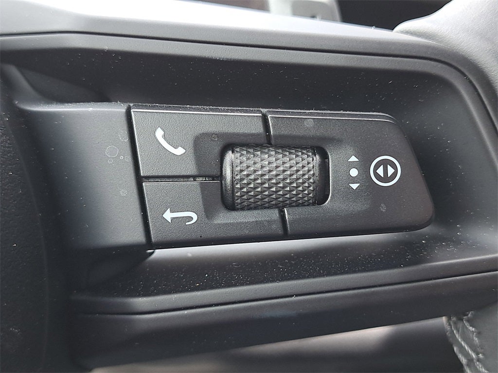 2025 Porsche Cayenne Base