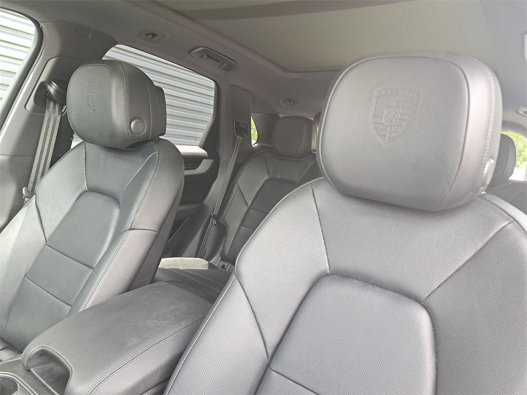2025 Porsche Cayenne Base