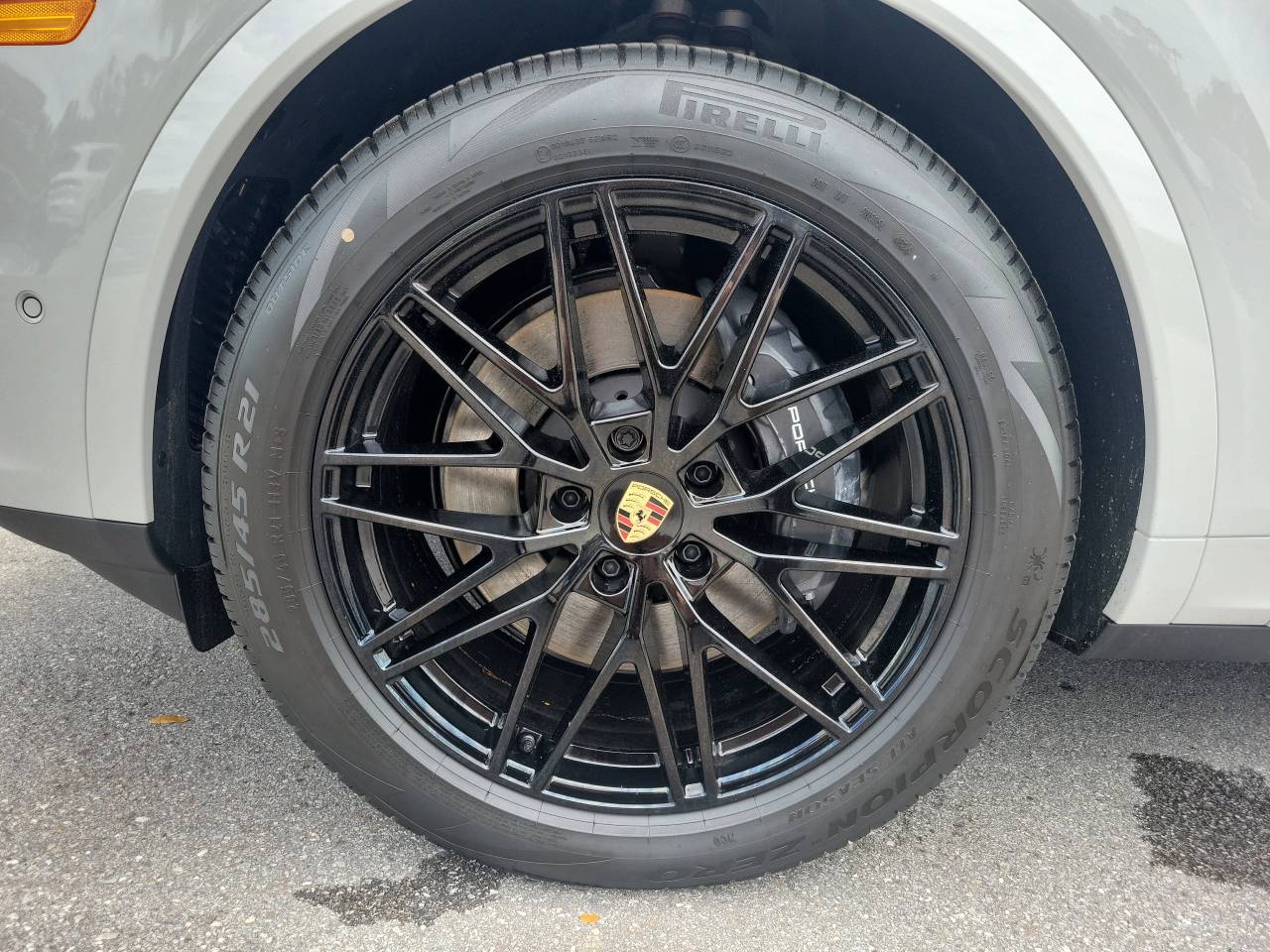 2025 Porsche Cayenne Base