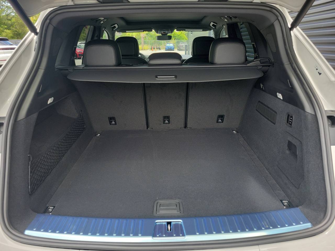 2025 Porsche Cayenne Base