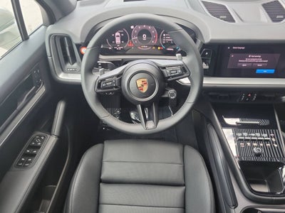 2025 Porsche Cayenne Base