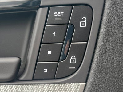 2025 Porsche Cayenne Base