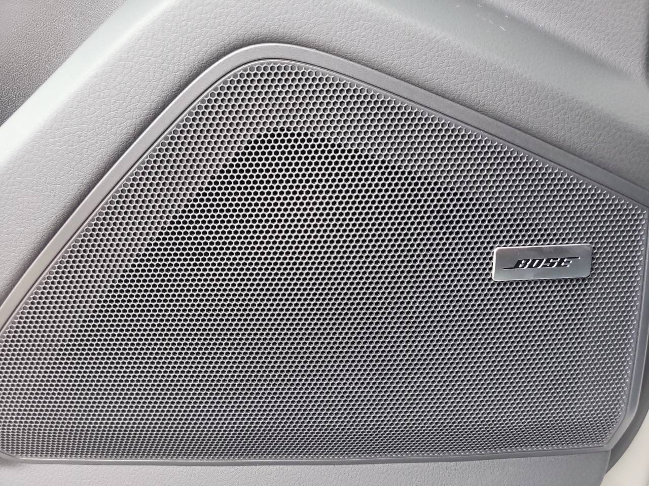 2025 Porsche Cayenne Base