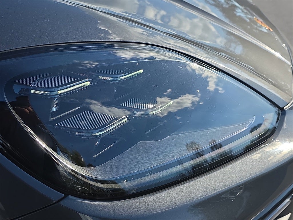 2025 Porsche Cayenne Base