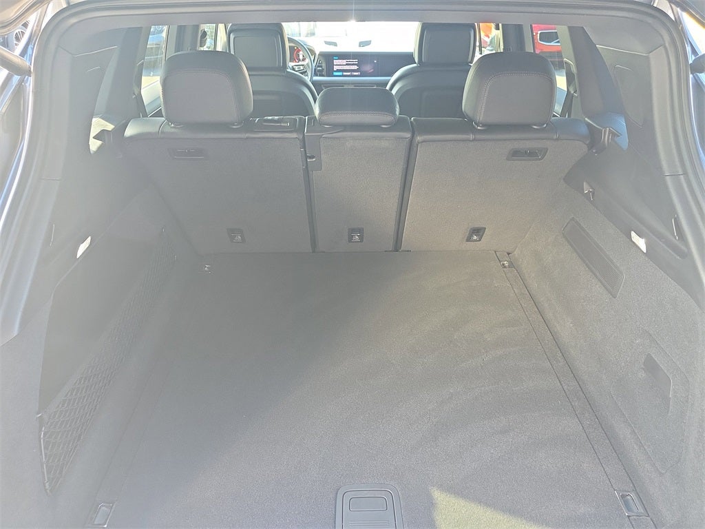 2025 Porsche Cayenne Base