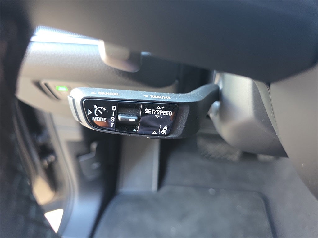 2025 Porsche Cayenne Base