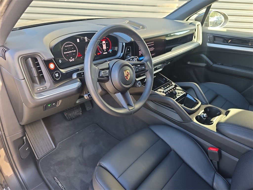 2025 Porsche Cayenne Base