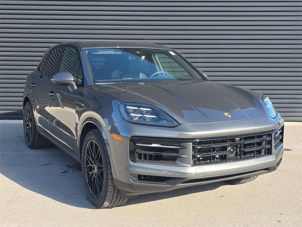 2025 Porsche Cayenne Base