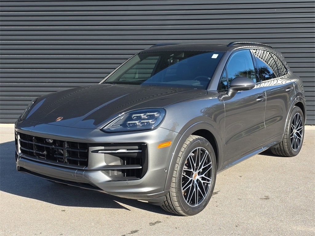 2025 Porsche Cayenne Base