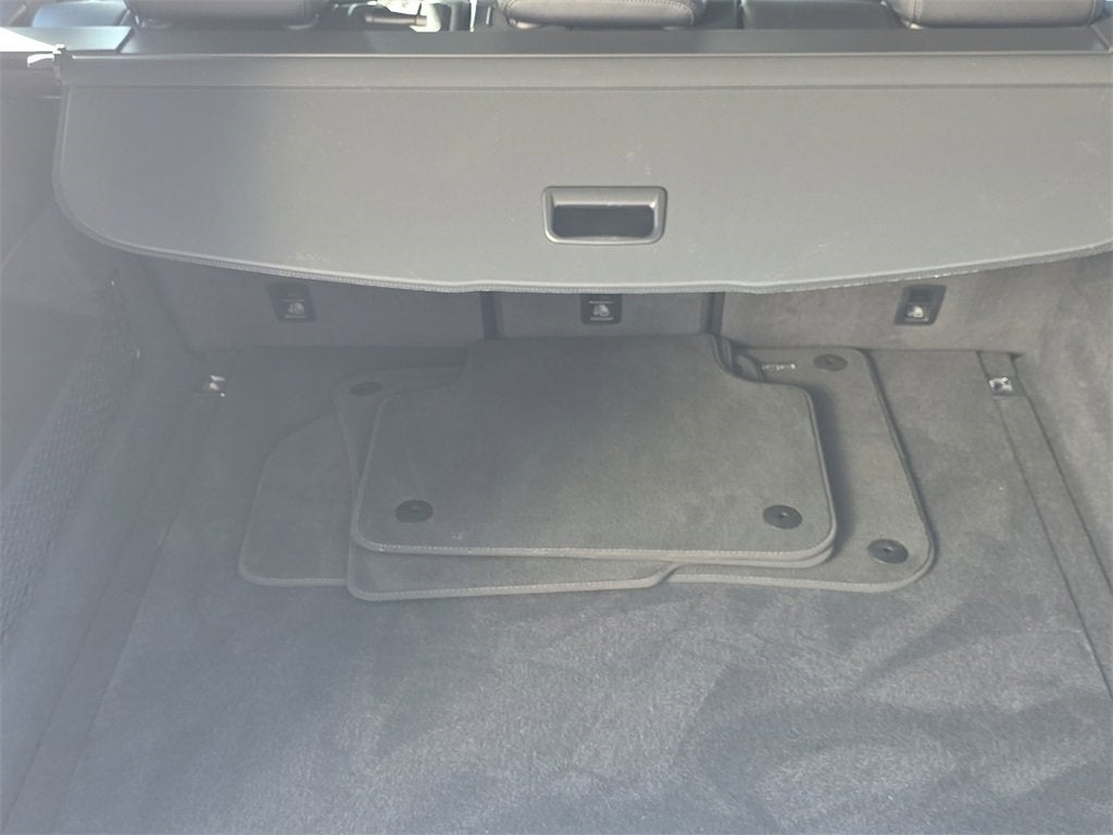 2025 Porsche Cayenne Base