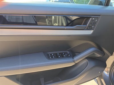 2025 Porsche Cayenne Base