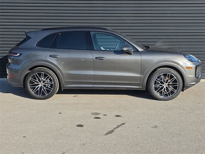 2025 Porsche Cayenne Base