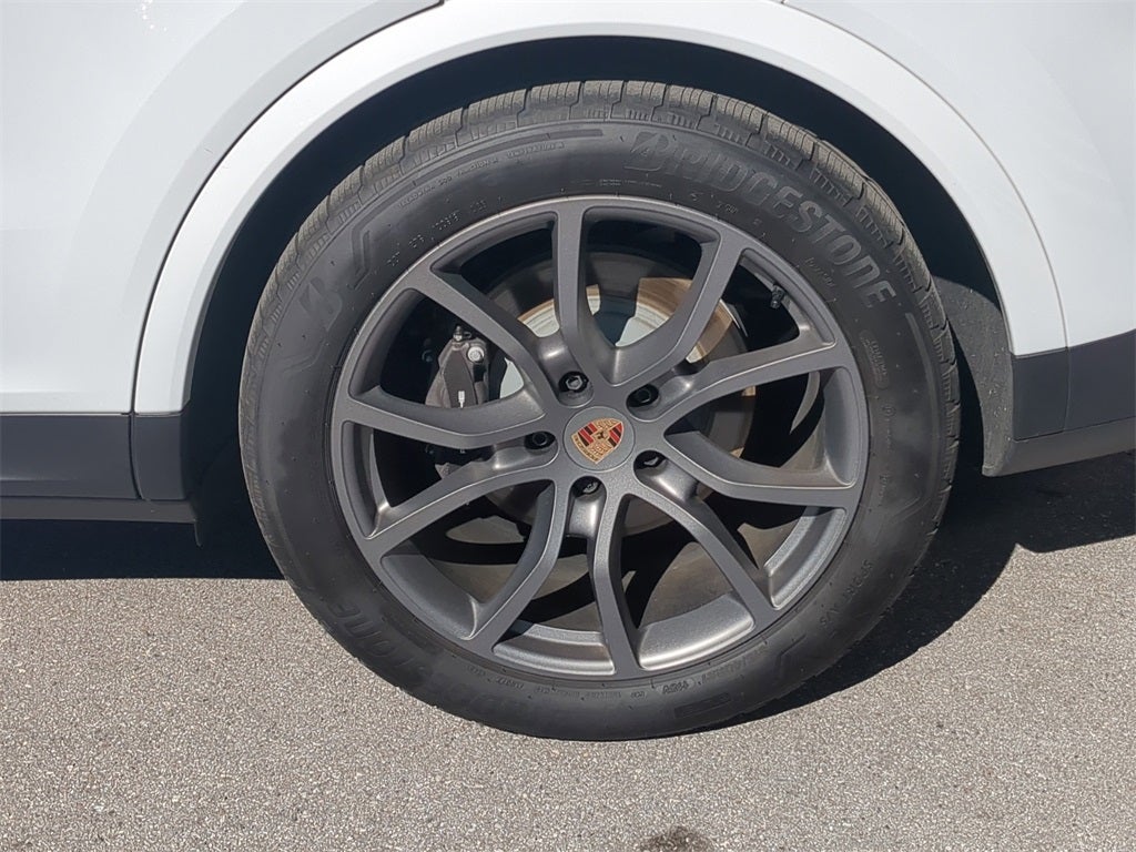 2025 Porsche Cayenne Base