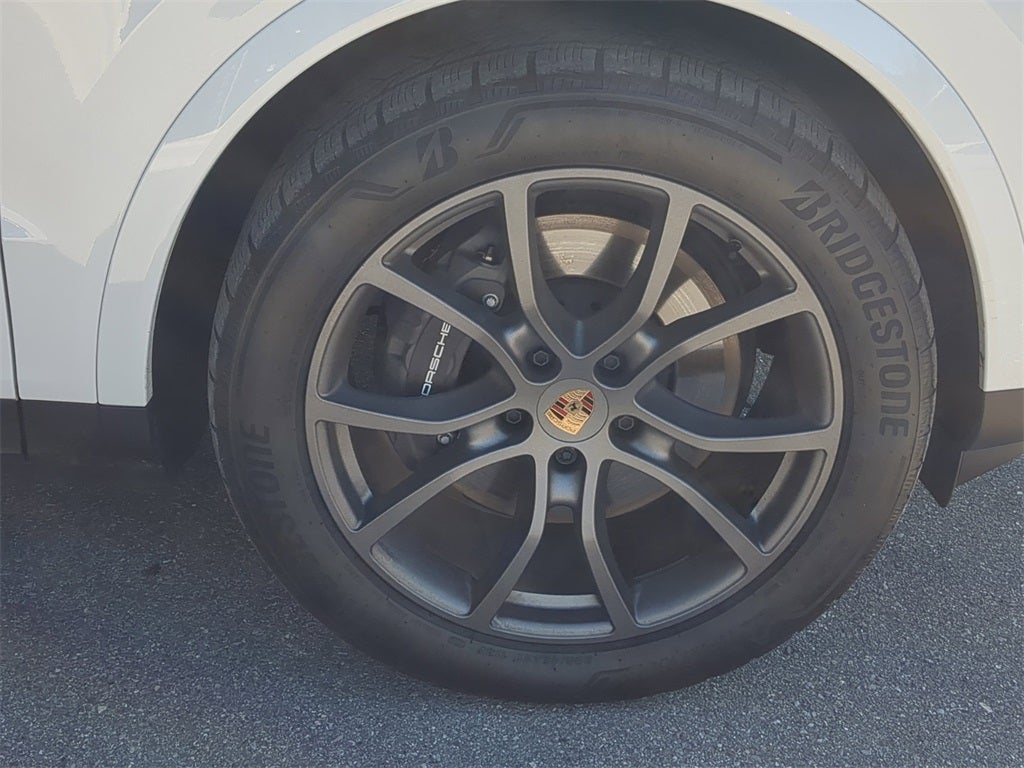 2025 Porsche Cayenne Base