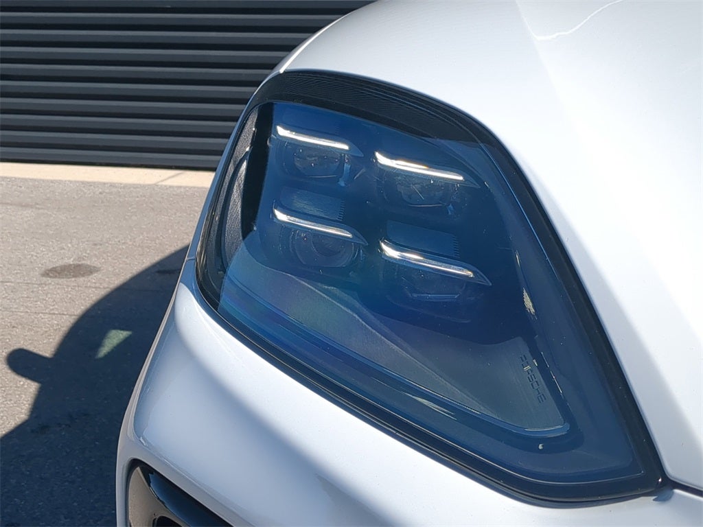 2025 Porsche Cayenne Base