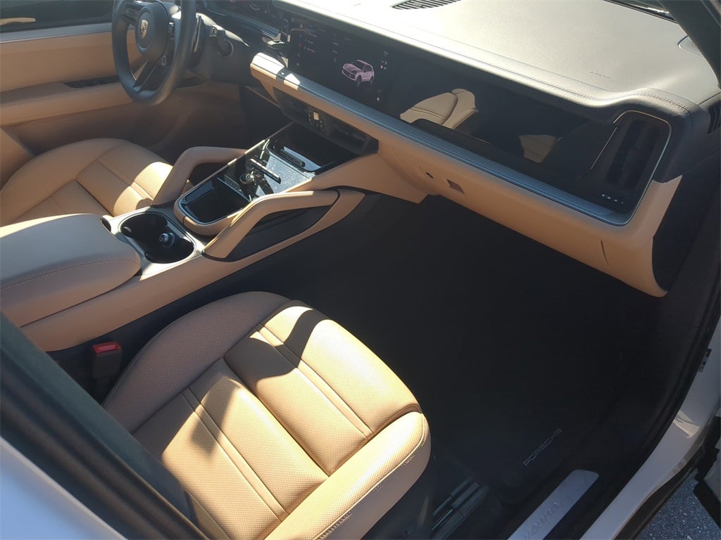 2025 Porsche Cayenne Base