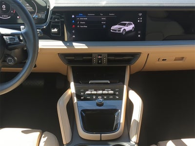 2025 Porsche Cayenne Base