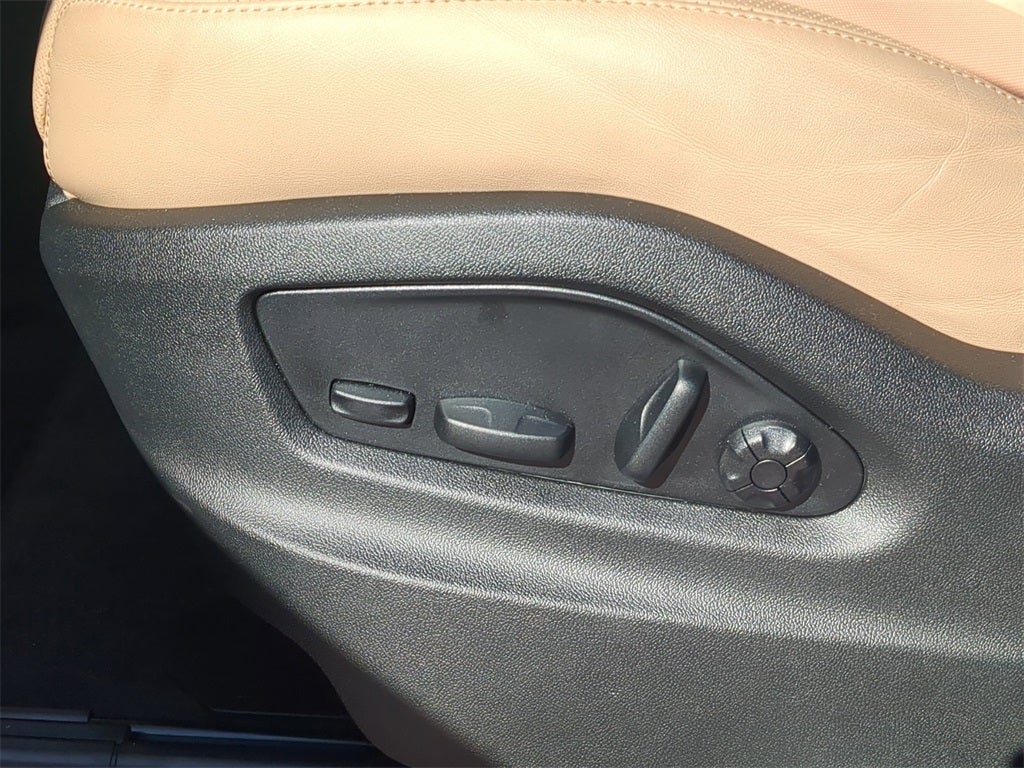 2025 Porsche Cayenne Base