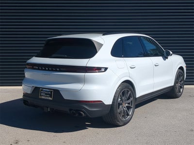 2025 Porsche Cayenne Base