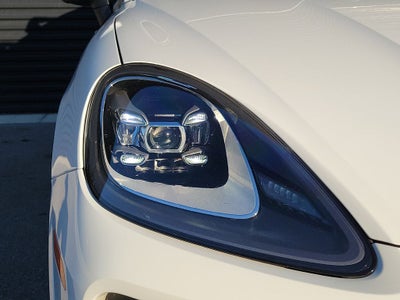 2022 Porsche Cayenne Base