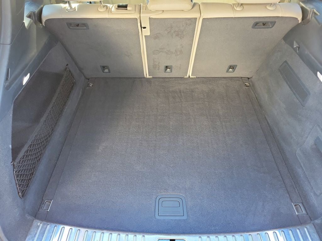 2022 Porsche Cayenne Base