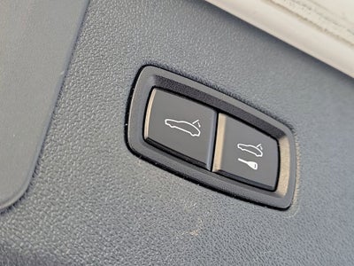 2022 Porsche Cayenne Base