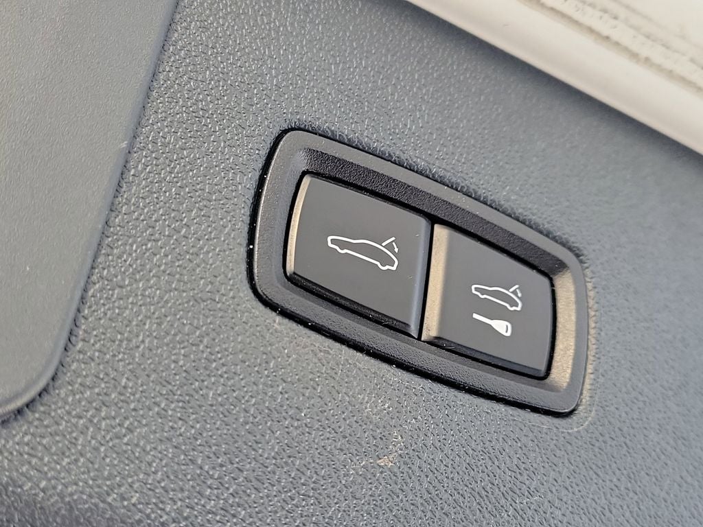 2022 Porsche Cayenne Base