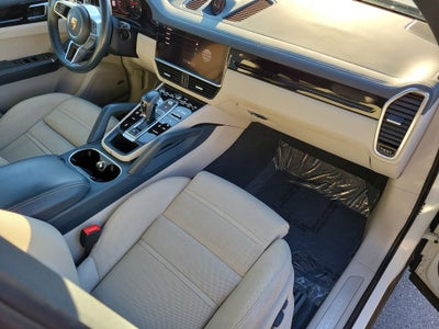 2022 Porsche Cayenne Base